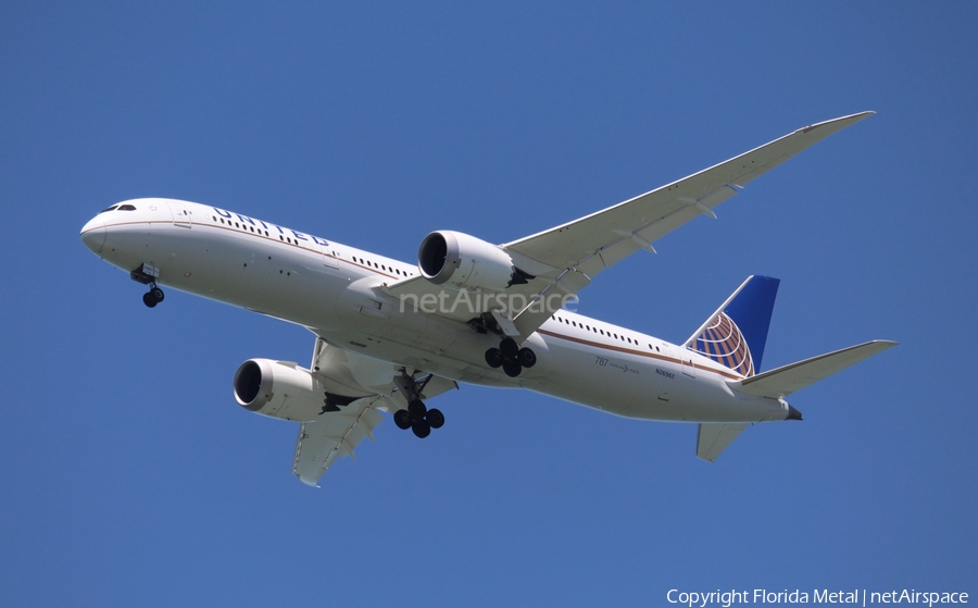 United Airlines Boeing 787-9 Dreamliner (N26967) | Photo 378893