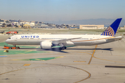 United Airlines Boeing 787-9 Dreamliner (N26967) at  San Francisco - International, United States