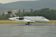 JetSelect Aviation Bombardier CL-600-2B16 Challenger 605 (N26JE) at  Kelowna - International, Canada