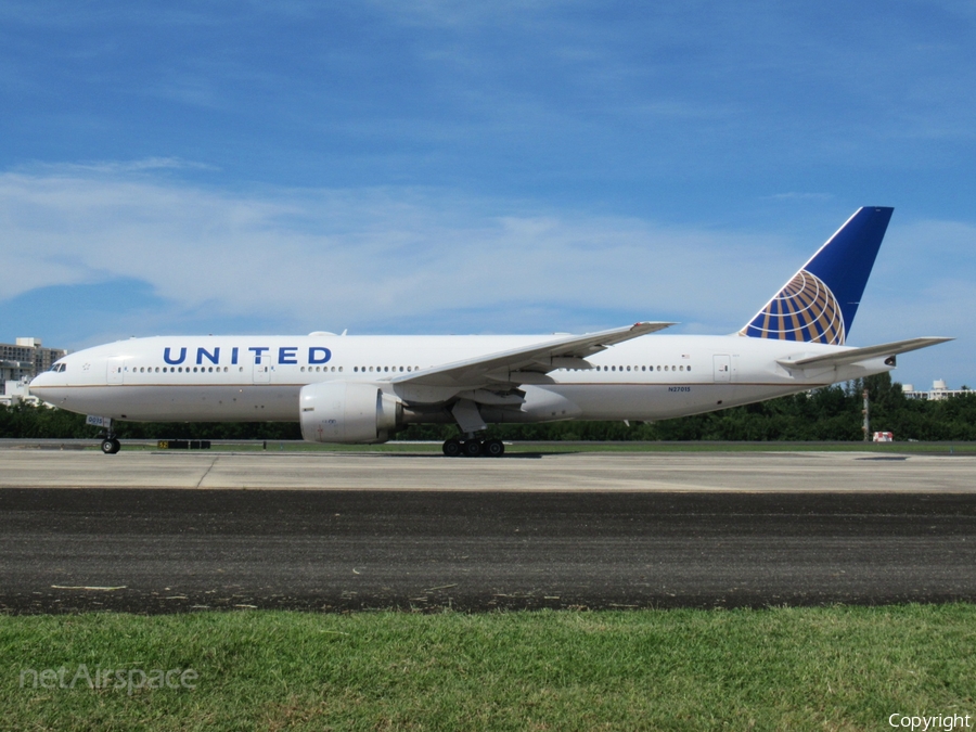 United Airlines Boeing 777-224(ER) (N27015) | Photo 476515
