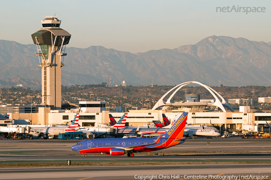 Southwest Airlines Boeing 737-705 (N270WN) | Photo 104346