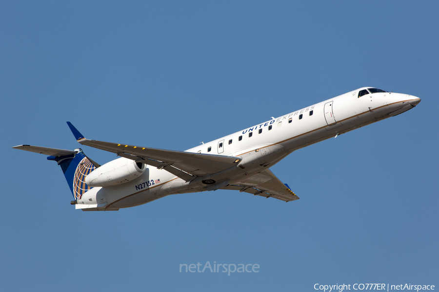 United Express (ExpressJet Airlines) Embraer ERJ-145XR (N27152) | Photo 74984