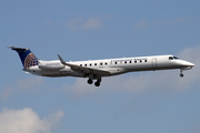 Continental Express (ExpressJet) Embraer ERJ-145XR (N27190) at  Newark - Liberty International, United States