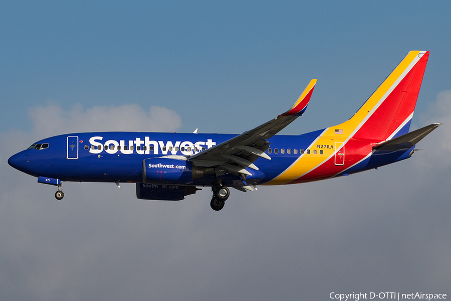 Southwest Airlines Boeing 737-705 (N271LV) | Photo 143749