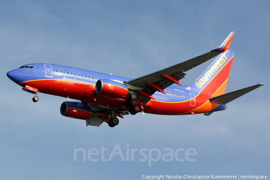 Southwest Airlines Boeing 737-705 (N271LV) | Photo 127044