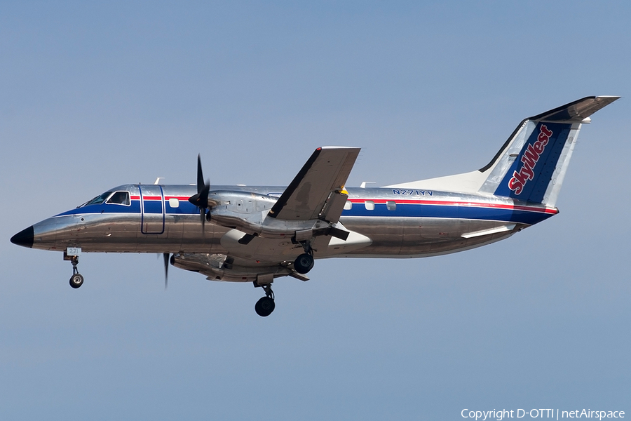 SkyWest Airlines Embraer EMB-120ER Brasilia (N271YV) | Photo 187044