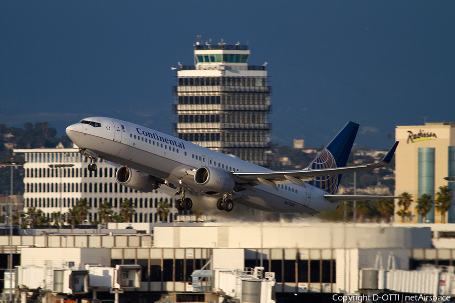 United Airlines Boeing 737-824 (N27205) | Photo 335764