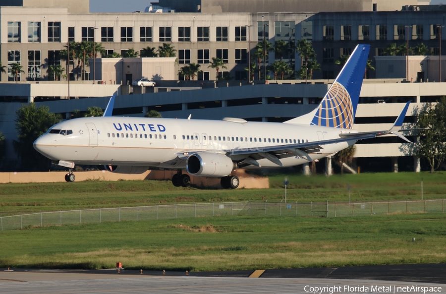 United Airlines Boeing 737-824 (N27205) | Photo 378895