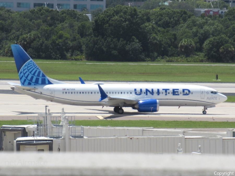 United Airlines Boeing 737-8 MAX (N27255) | Photo 518098