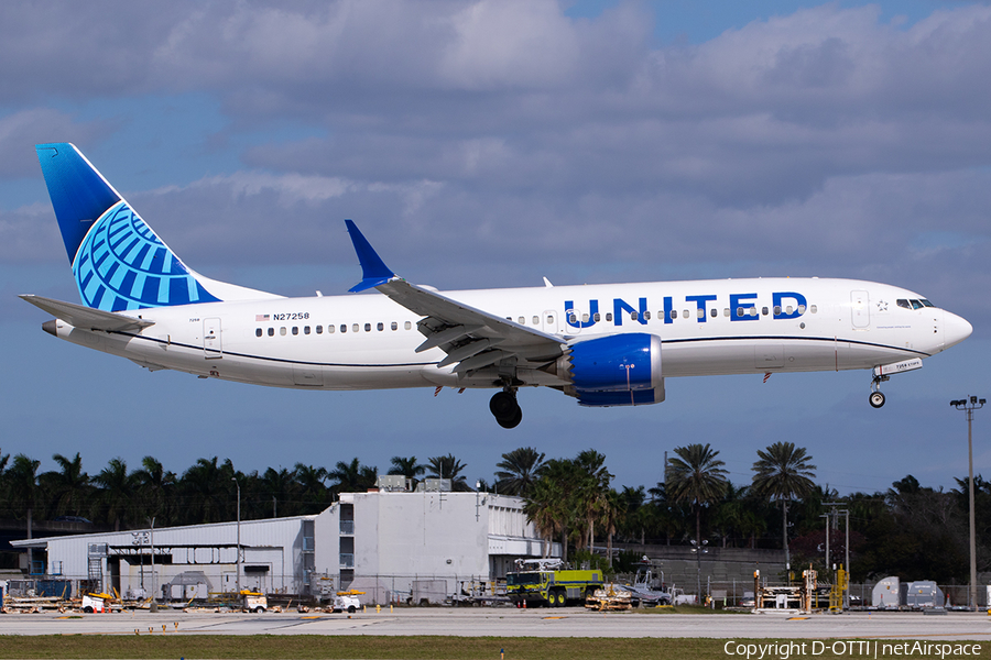 United Airlines Boeing 737-8 MAX (N27258) | Photo 612368
