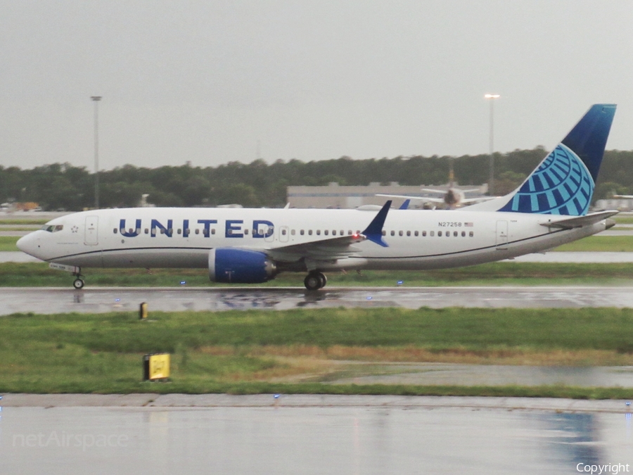 United Airlines Boeing 737-8 MAX (N27258) | Photo 518315