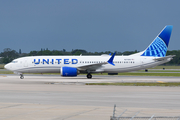 United Airlines Boeing 737-8 MAX (N27260) at  Sarasota - Bradenton, United States