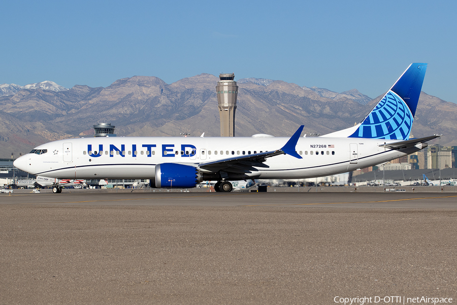 United Airlines Boeing 737-8 MAX (N27268) | Photo 555010