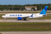 United Airlines Boeing 737-8 MAX (N27270) at  Houston - George Bush Intercontinental, United States