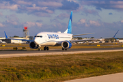 United Airlines Boeing 737-8 MAX (N27277) at  Sarasota - Bradenton, United States