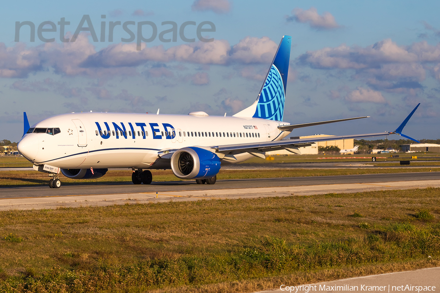 United Airlines Boeing 737-8 MAX (N27277) | Photo 603359