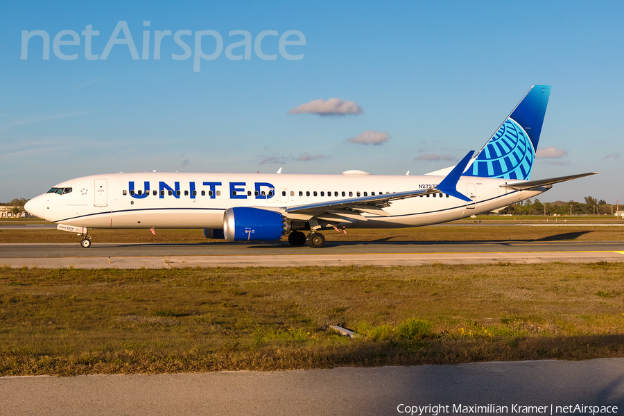 United Airlines Boeing 737-8 MAX (N27277) | Photo 603360