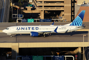 United Airlines Boeing 737-8 MAX (N27290) at  Phoenix - Sky Harbor, United States