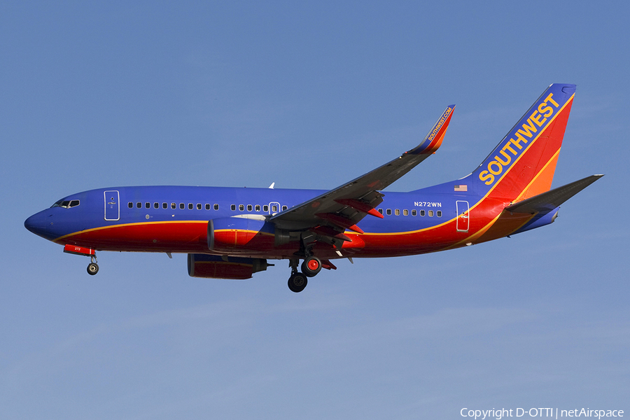 Southwest Airlines Boeing 737-7H4 (N272WN) | Photo 279702