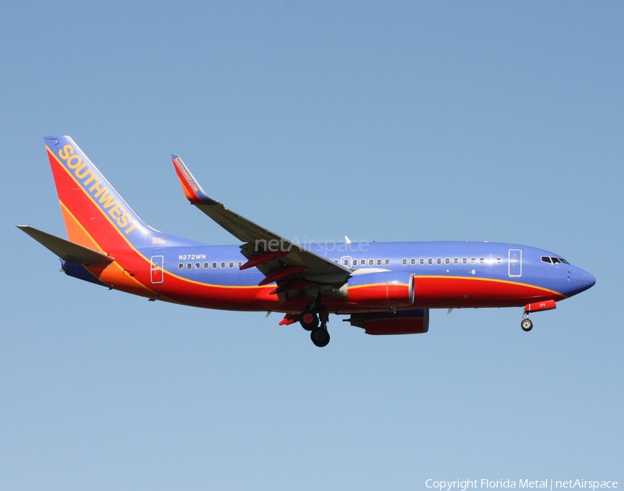 Southwest Airlines Boeing 737-7H4 (N272WN) | Photo 300209