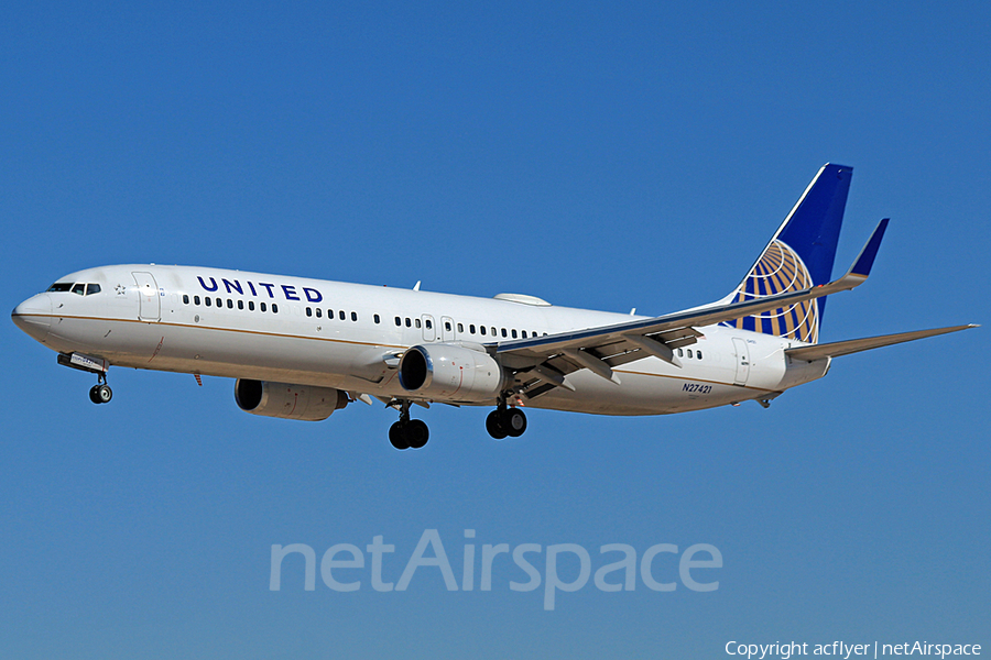 United Airlines Boeing 737-924(ER) (N27421) | Photo 171653
