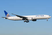 United Airlines Boeing 777-322(ER) (N2747U) at  Frankfurt am Main, Germany
