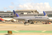 United Airlines Boeing 777-322(ER) (N2748U) at  San Francisco - International, United States