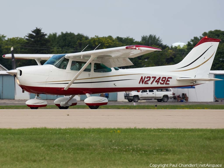 (Private) Cessna 172N Skyhawk (N2749E) | Photo 184932