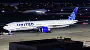 United Airlines Boeing 777-322(ER) (N2749U) at  Taipei - Taoyuan, Taiwan