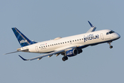 JetBlue Airways Embraer ERJ-190AR (ERJ-190-100IGW) (N274JB) at  Washington - Ronald Reagan National, United States