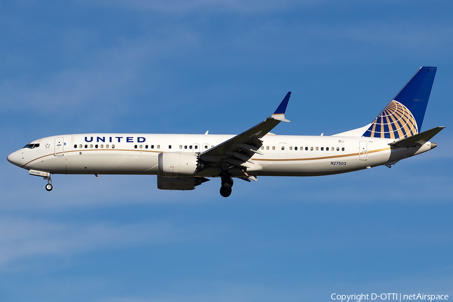 United Airlines Boeing 737-9 MAX (N27503) | Photo 566090