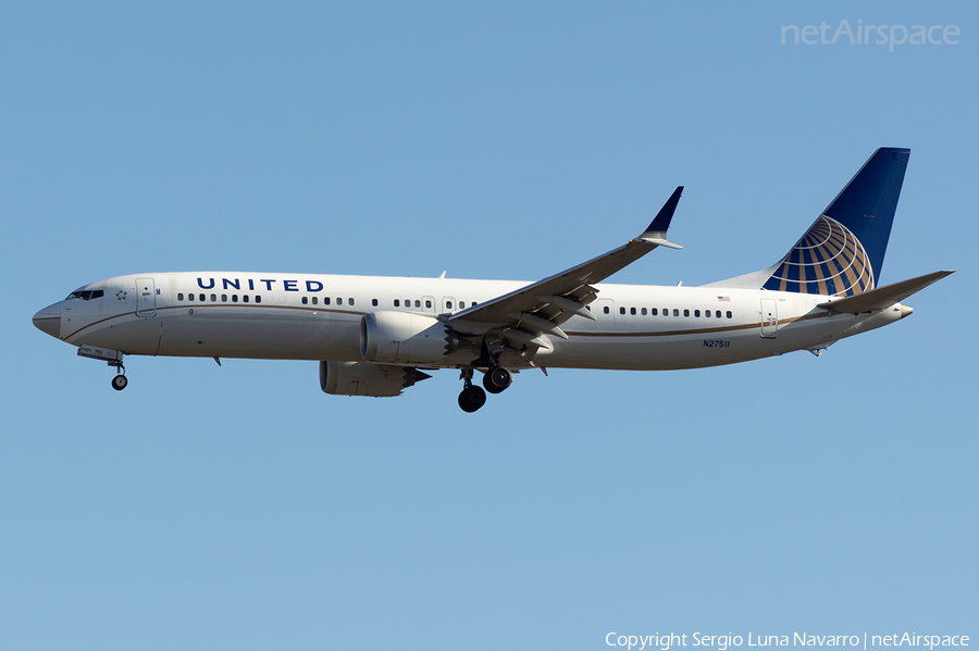 United Airlines Boeing 737-9 MAX (N27511) | Photo 626705