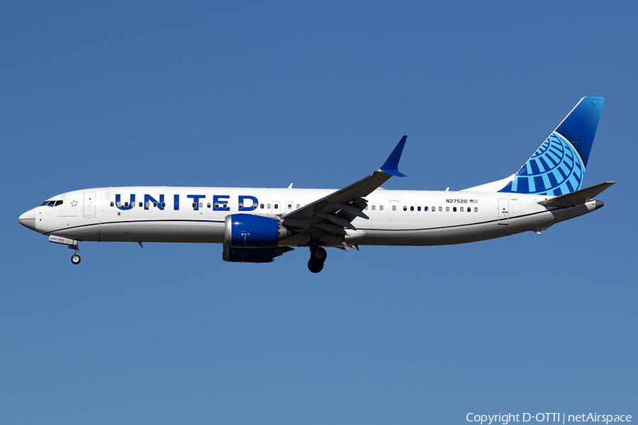 United Airlines Boeing 737-9 MAX (N27520) | Photo 539949