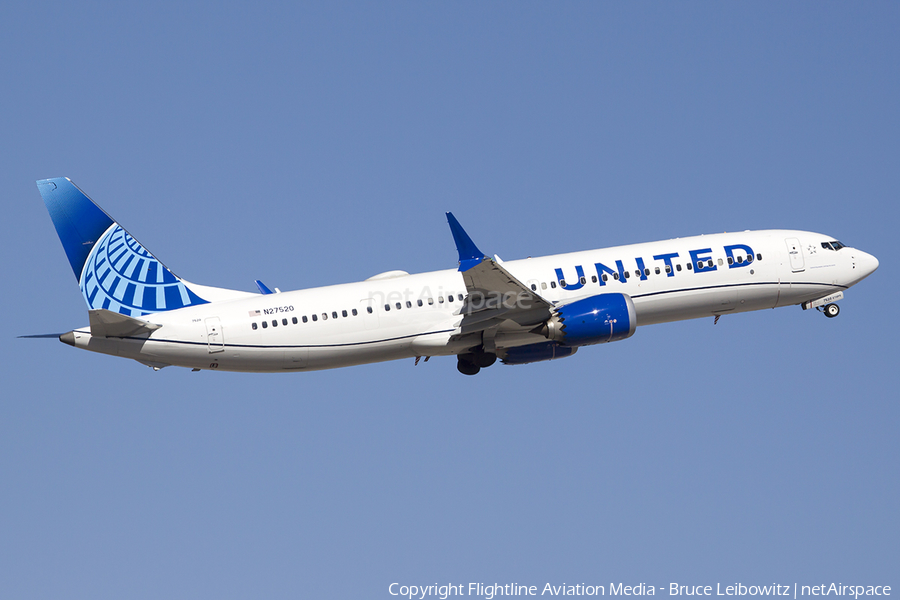 United Airlines Boeing 737-9 MAX (N27520) | Photo 507352