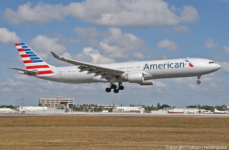 American Airlines Airbus A330-323X (N275AY) | Photo 396779