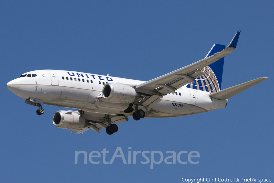 United Airlines Boeing 737-524 (N27610) | Photo 41914
