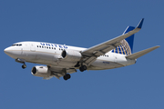 United Airlines Boeing 737-524 (N27610) at  Houston - George Bush Intercontinental, United States