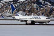 United Airlines Boeing 737-724 (N27722) at  Eagle - Vail, United States