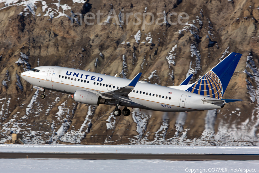 United Airlines Boeing 737-724 (N27722) | Photo 38484