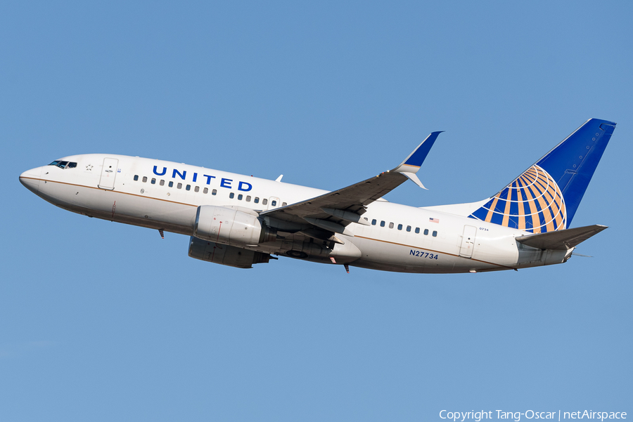 United Airlines Boeing 737-724 (N27734) | Photo 465039