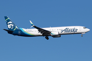Alaska Airlines Boeing 737-990(ER) (N277AK) at  New York - John F. Kennedy International, United States