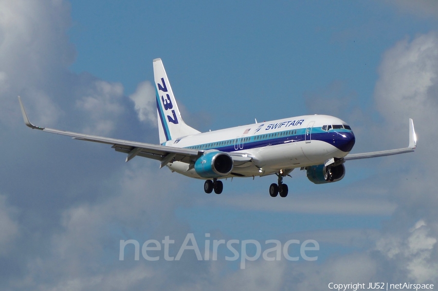 Swift Air Boeing 737-8CX (N277EA) | Photo 291823