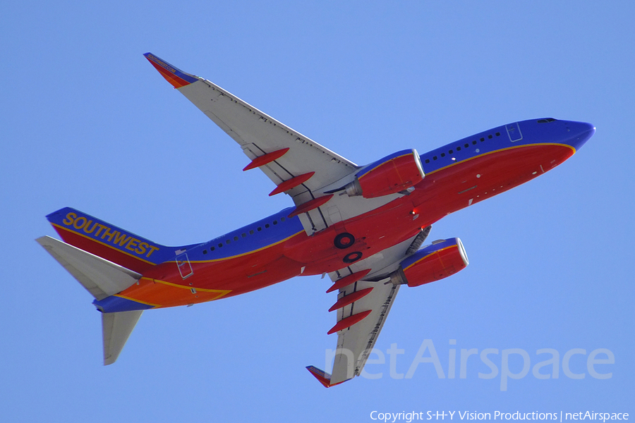 Southwest Airlines Boeing 737-7H4 (N277WN) | Photo 21555
