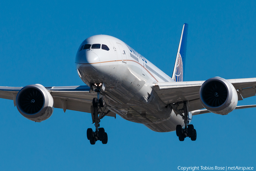 United Airlines Boeing 787-8 Dreamliner (N27903) | Photo 368469