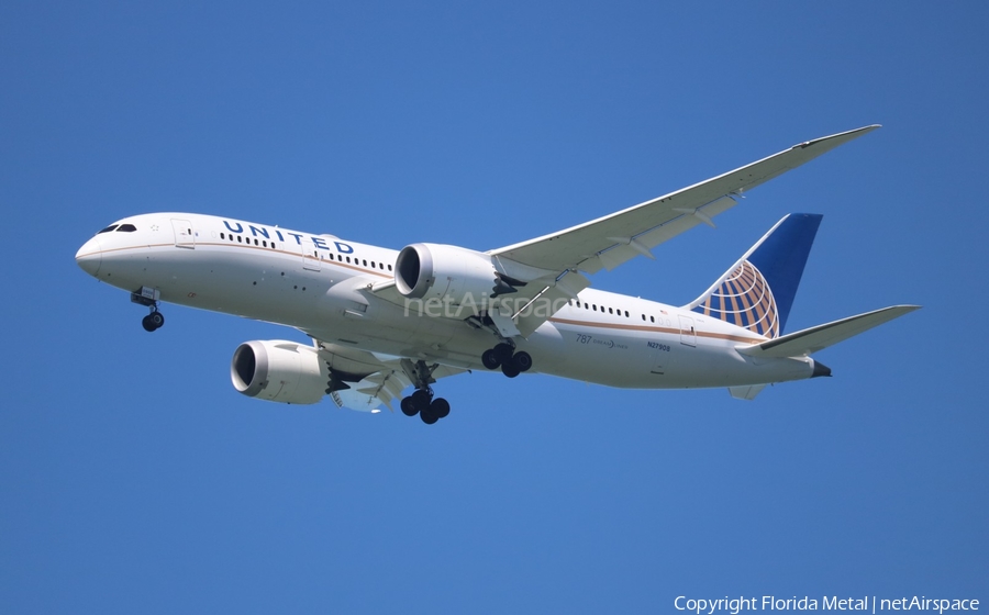 United Airlines Boeing 787-8 Dreamliner (N27908) | Photo 378901