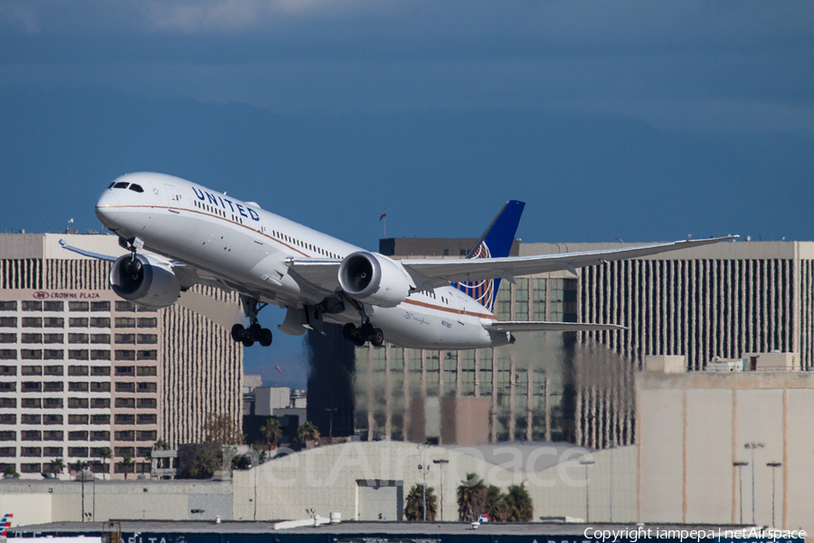 United Airlines Boeing 787-9 Dreamliner (N27957) | Photo 103023