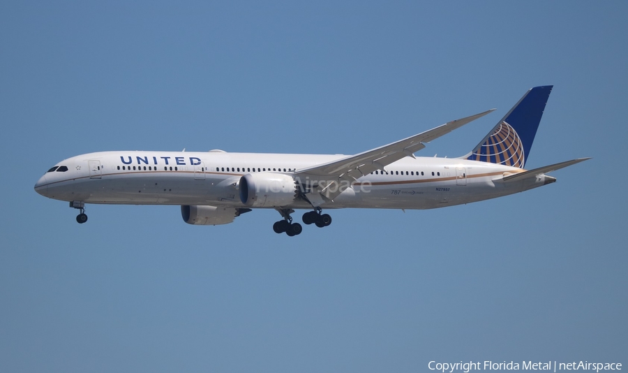 United Airlines Boeing 787-9 Dreamliner (N27957) | Photo 378903