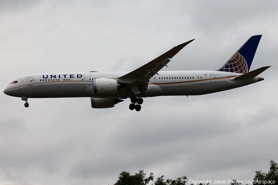 United Airlines Boeing 787-9 Dreamliner (N27957) | Photo 183674