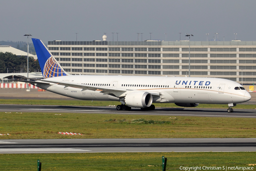 United Airlines Boeing 787-9 Dreamliner (N27958) | Photo 474631