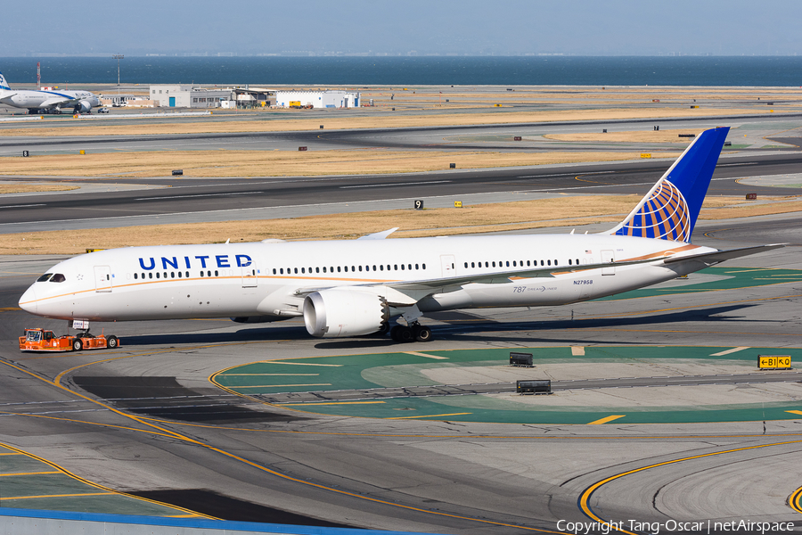 United Airlines Boeing 787-9 Dreamliner (N27958) | Photo 609100